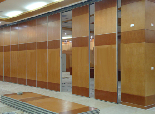 VÁCH NGĂN DI ĐỘNG