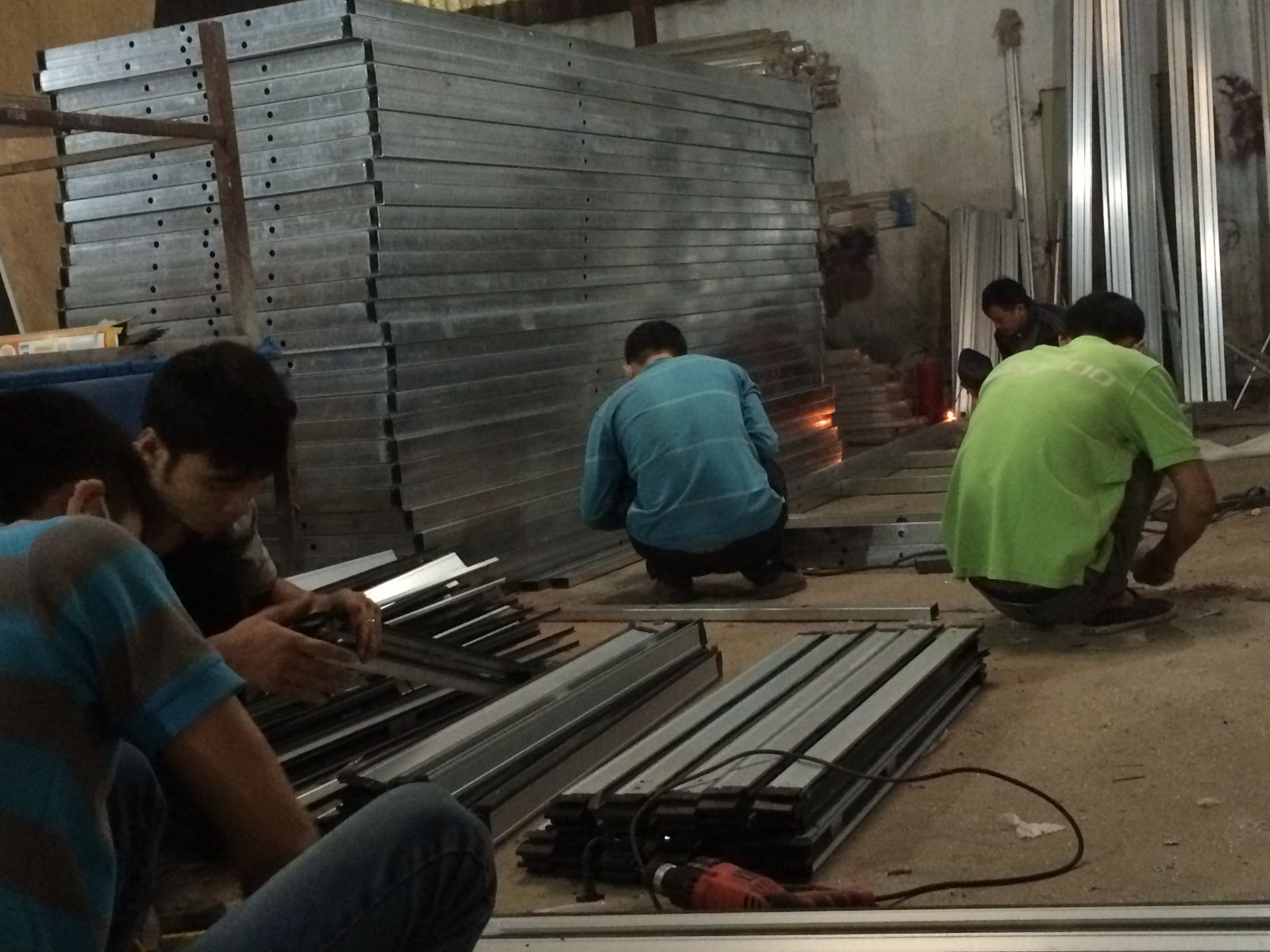 Xưởng vách ngăn vệ sinh