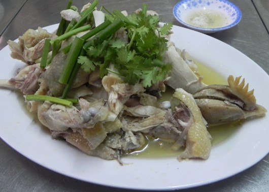 Gà hấp muối Lão Mã 