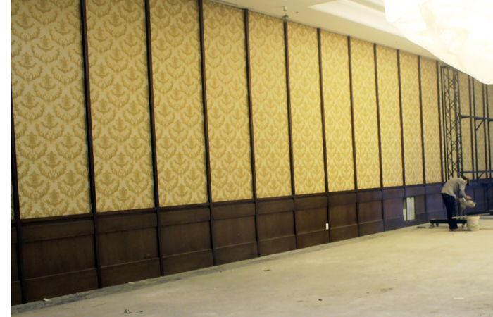 vách ngăn di động nhà hàng