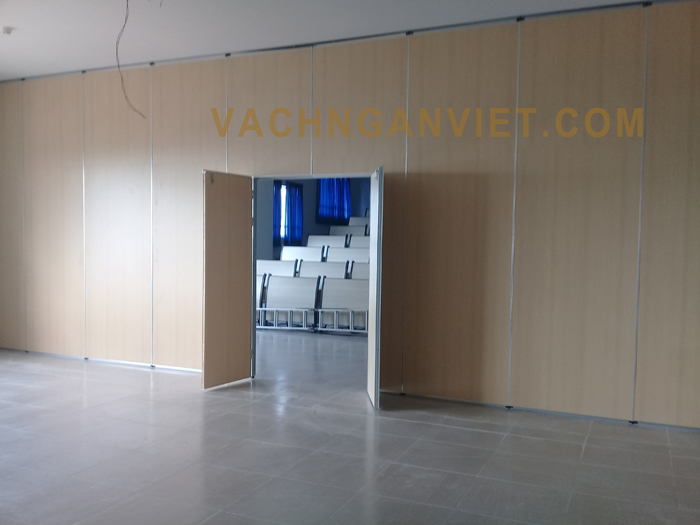 vach ngan di dong cao cap